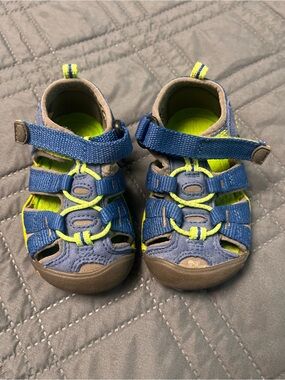 Keen Toddler Sandals - Size 5C